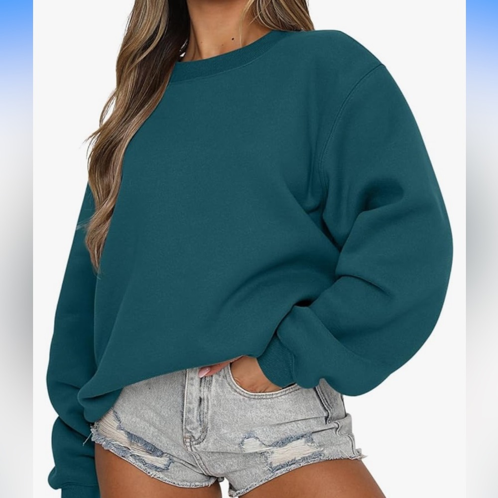 -green sweater pullover 
-super comfy